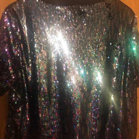 Beautiful Sequin crop top - Picture 2 of 3